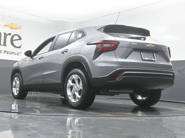 New 2026 Chevrolet Trax LS image 5
