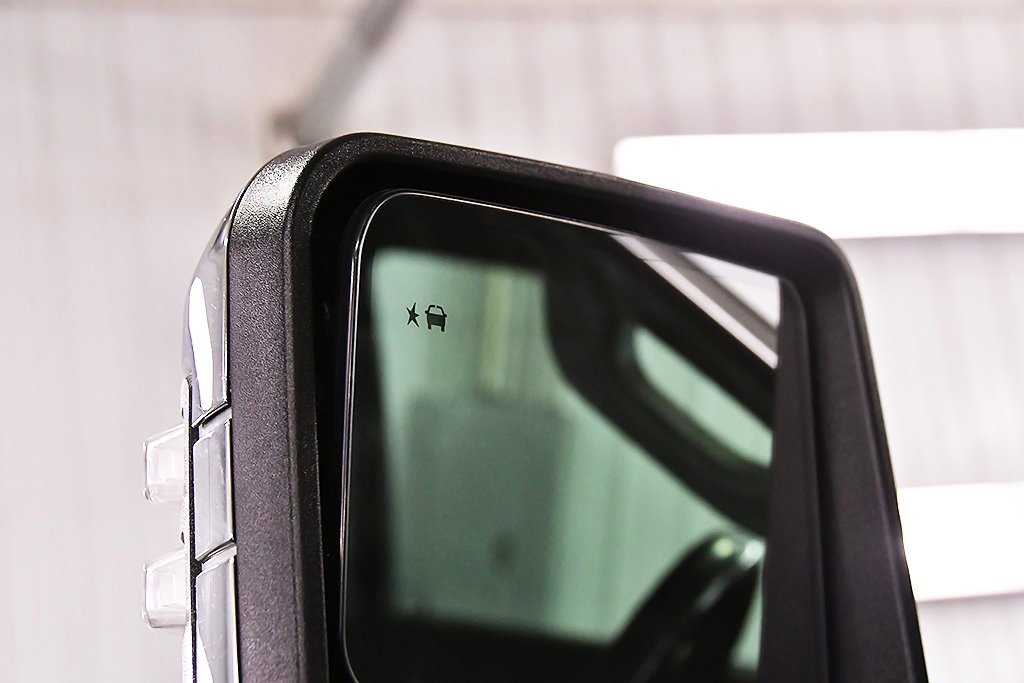 Used 2022 GMC Sierra 3500 Denali image 16