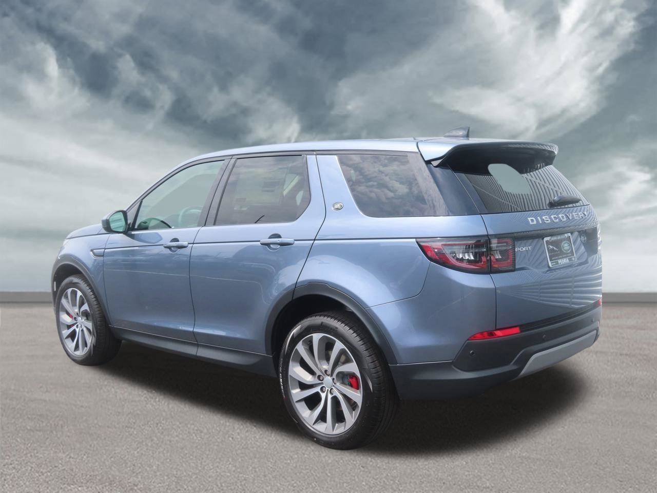 Used 2023 Land Rover Discovery Sport SE AWD/4WD image 2