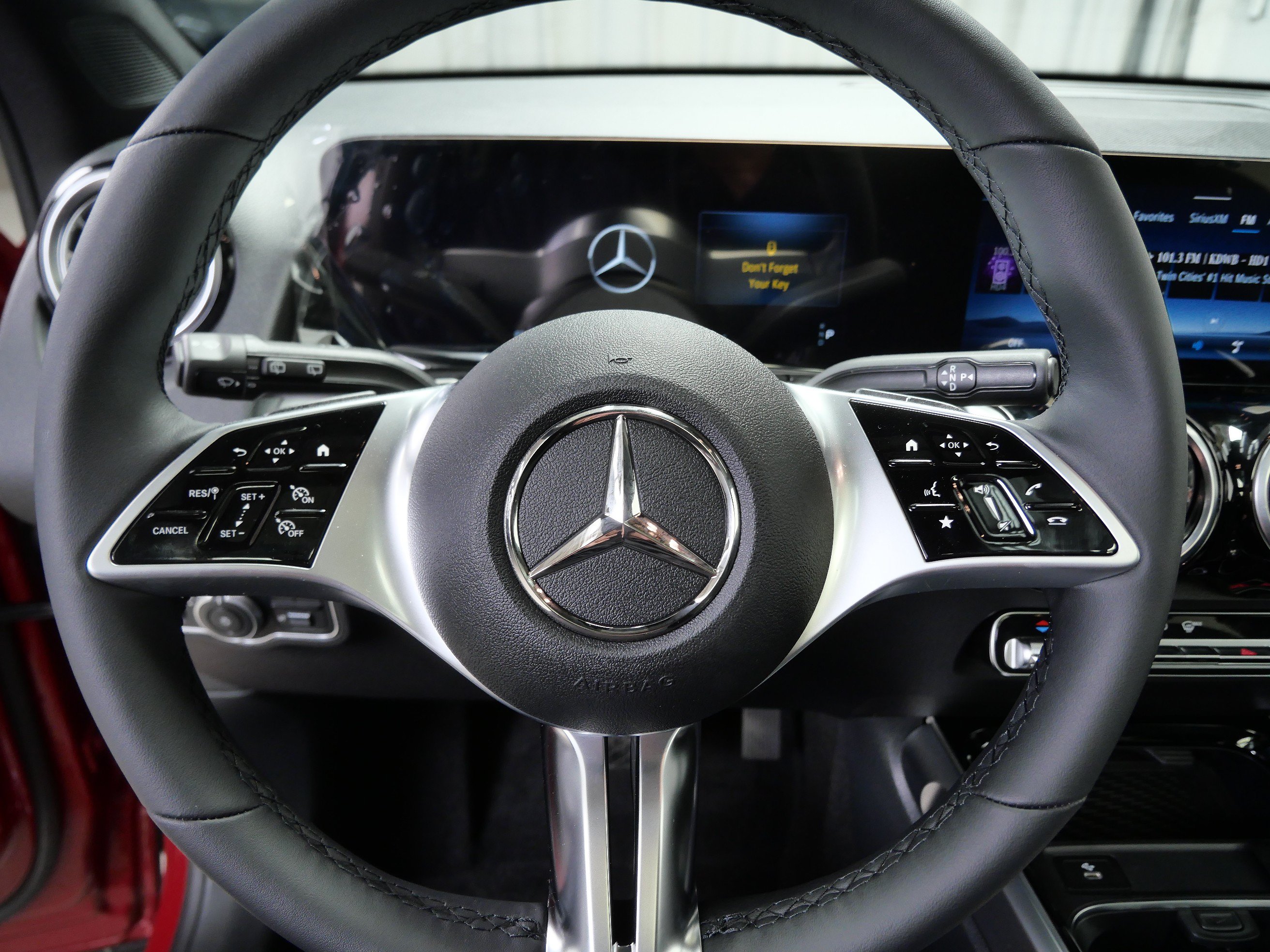 New 2026 Mercedes-Benz GLB 250 4MATIC image 12