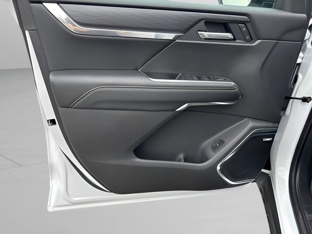 New 2025 GMC Acadia Elevation FWD image 11