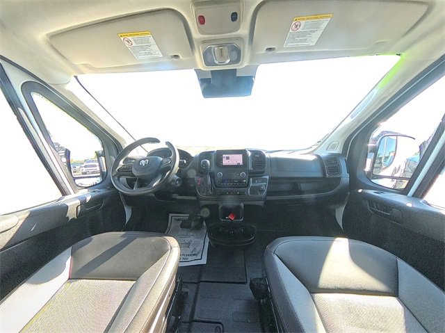 Used 2025 RAM ProMaster 2500 w/ Convenience Group image 32