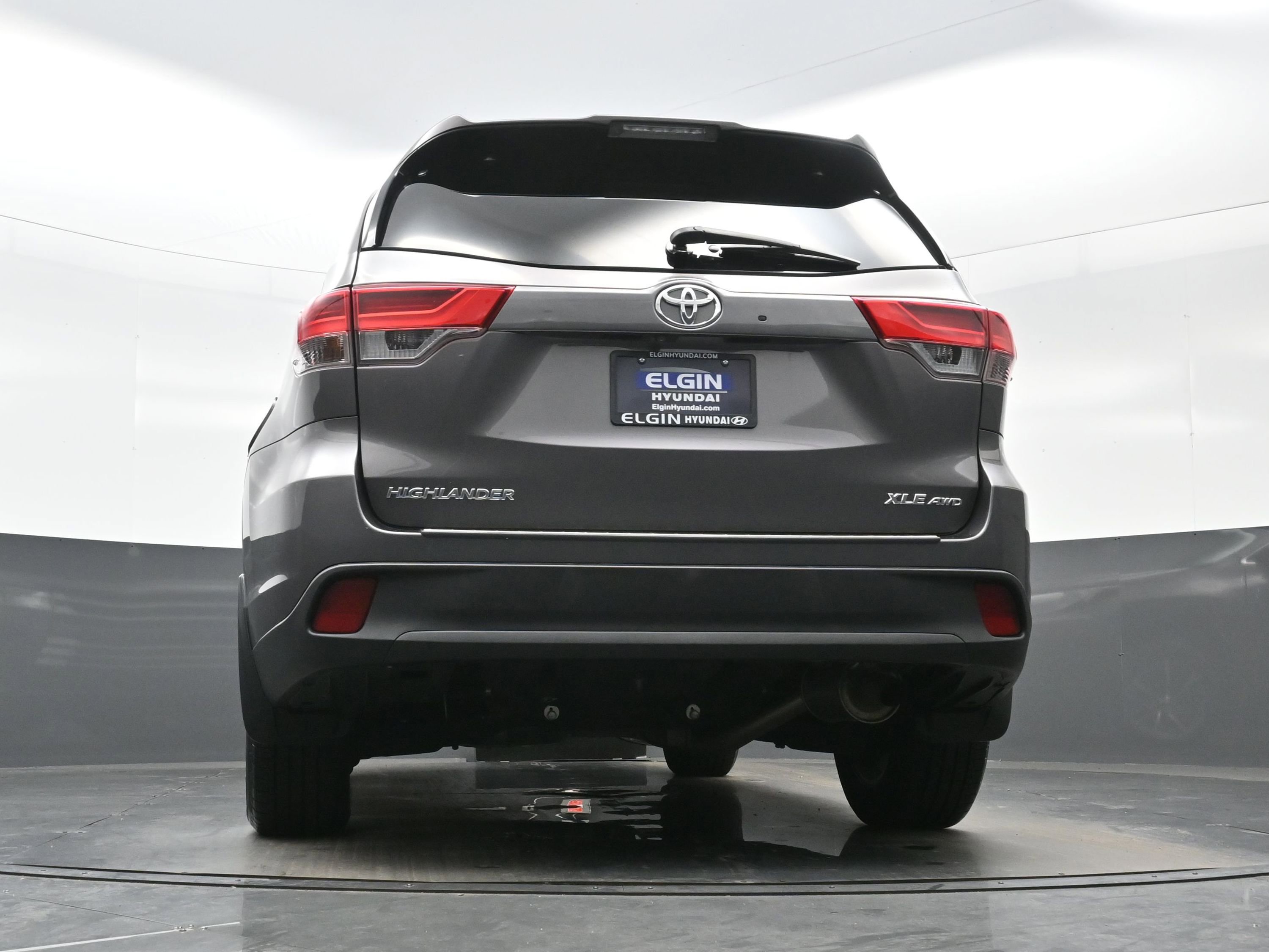 Used 2019 Toyota Highlander XLE AWD/4WD image 31