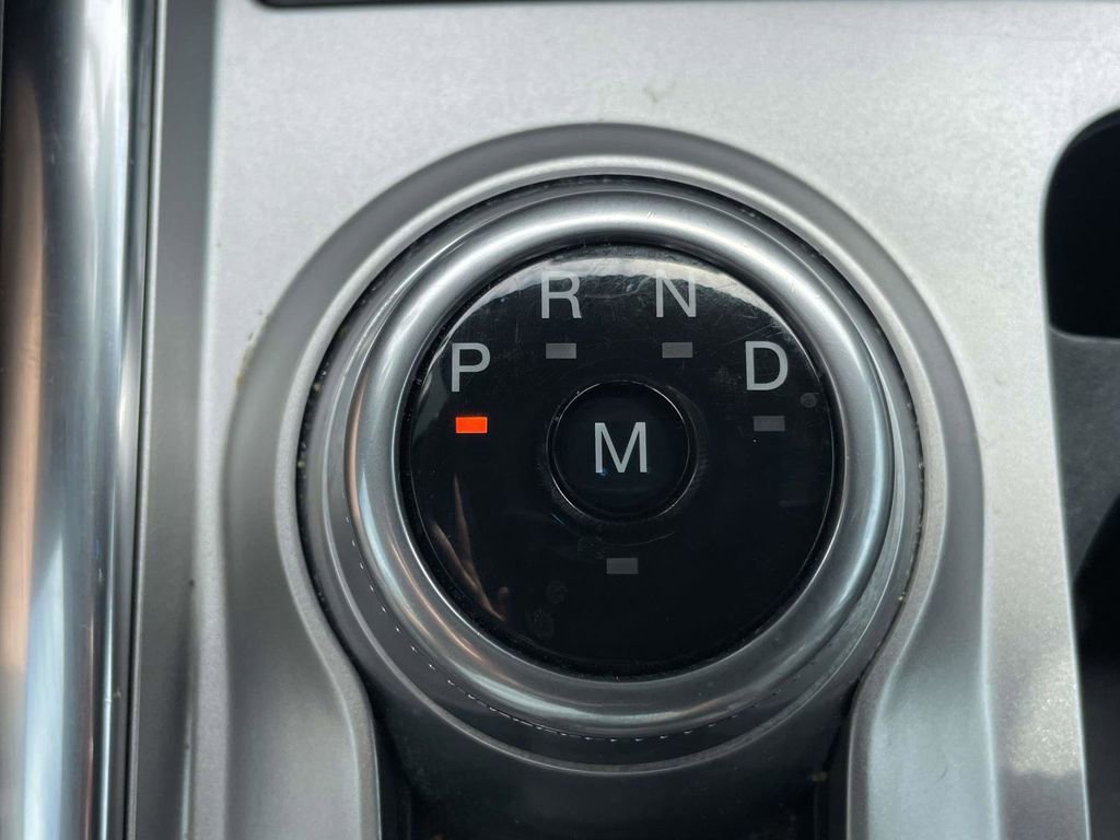 Certified 2021 Ford Explorer Limited w/ Equipment Group 301A image 17