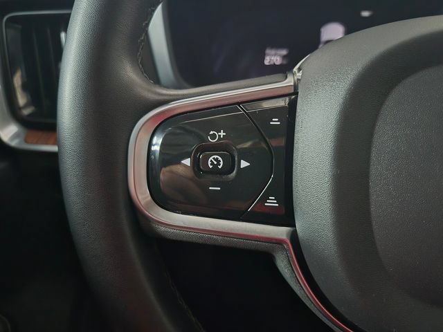 Used 2023 Volvo V60 B5 Cross Country Plus w/ Climate Package AWD/4WD image 19