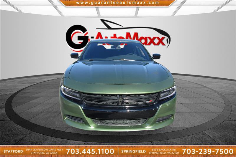 Used 2020 Dodge Charger SXT w/ Blacktop Package image 2