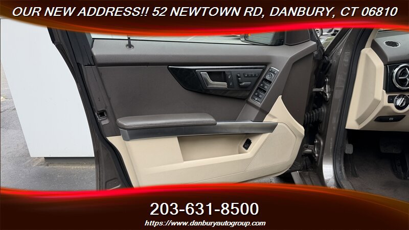 Used 2015 Mercedes-Benz GLK 350 4MATIC image 11