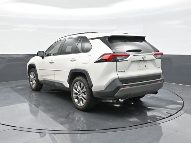 Used 2022 Toyota RAV4 Limited FWD image 8