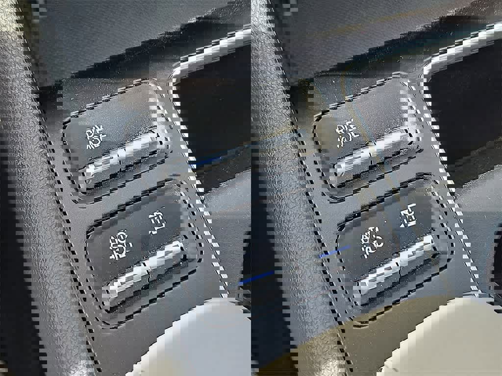 Certified 2024 Hyundai Sonata SEL w/ Convenience Package image 25