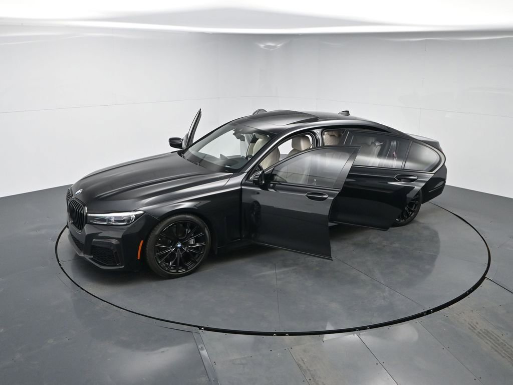 Used 2022 BMW 740i w/ M Sport Package RWD image 74