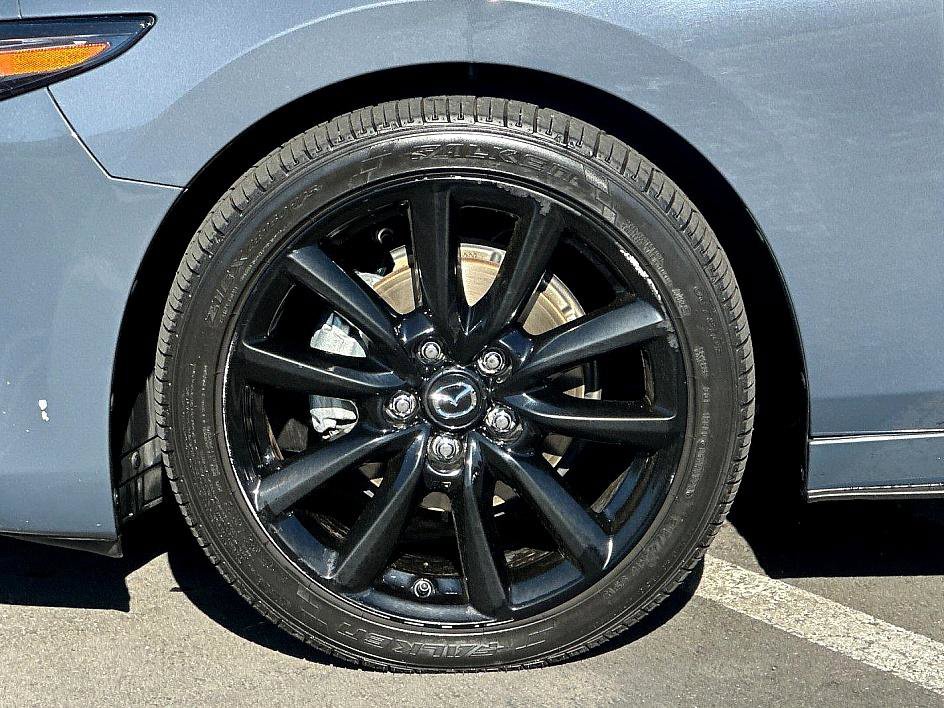 Used 2020 MAZDA MAZDA3 Hatchback w/ Premium Package image 26
