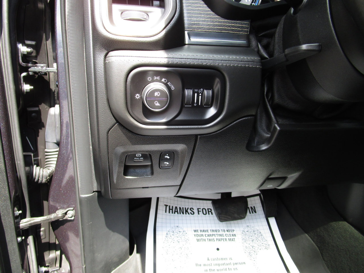 Used 2019 RAM 1500 Limited image 18