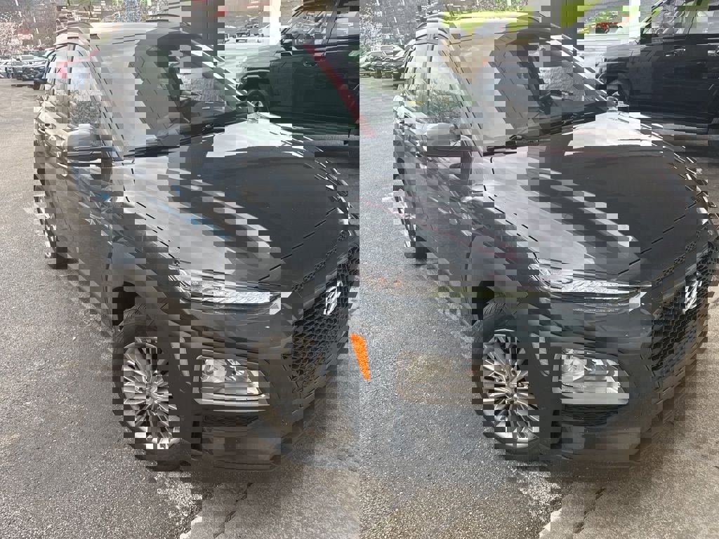 Used 2018 Hyundai Kona SEL image 2