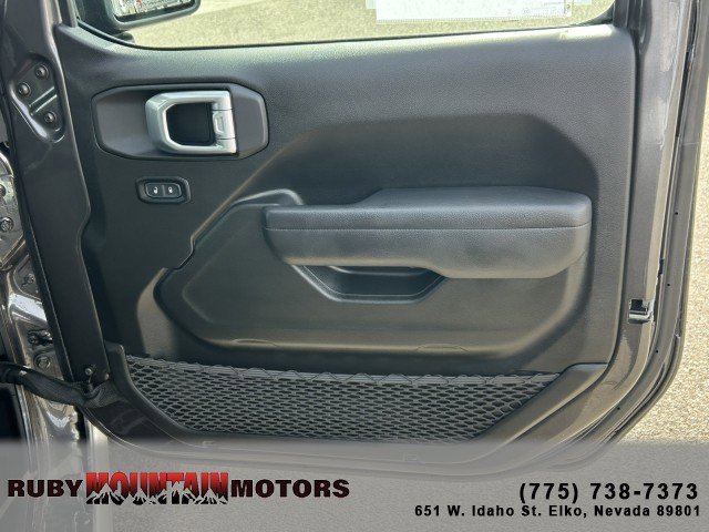 Used 2024 Jeep Wrangler Willys image 24