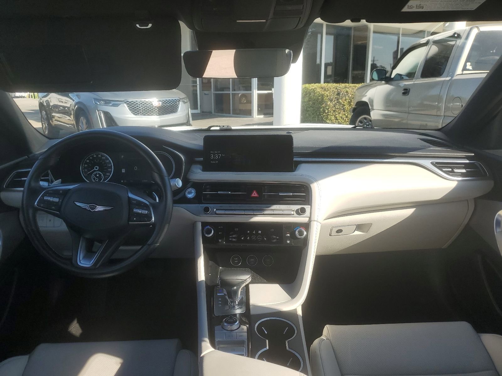 Used 2024 Genesis G70 2.5T image 9