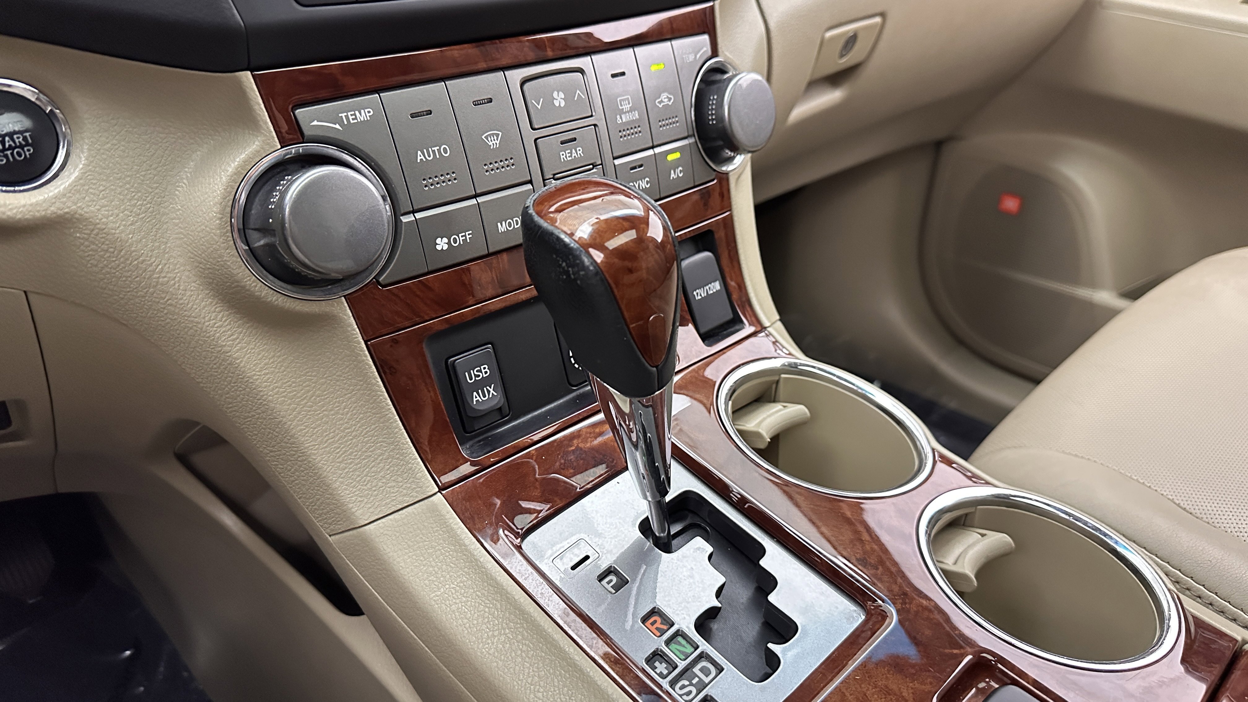 Used 2011 Toyota Highlander Limited image 16