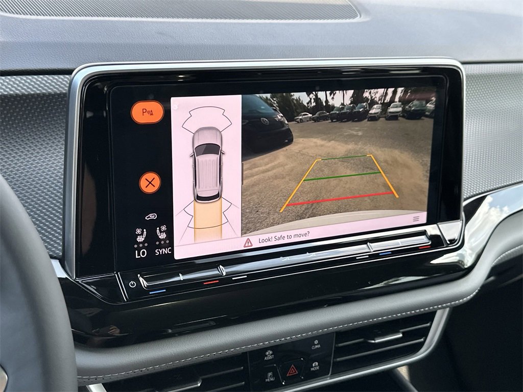 New 2026 Volkswagen Atlas Cross Sport SEL R-Line image 18