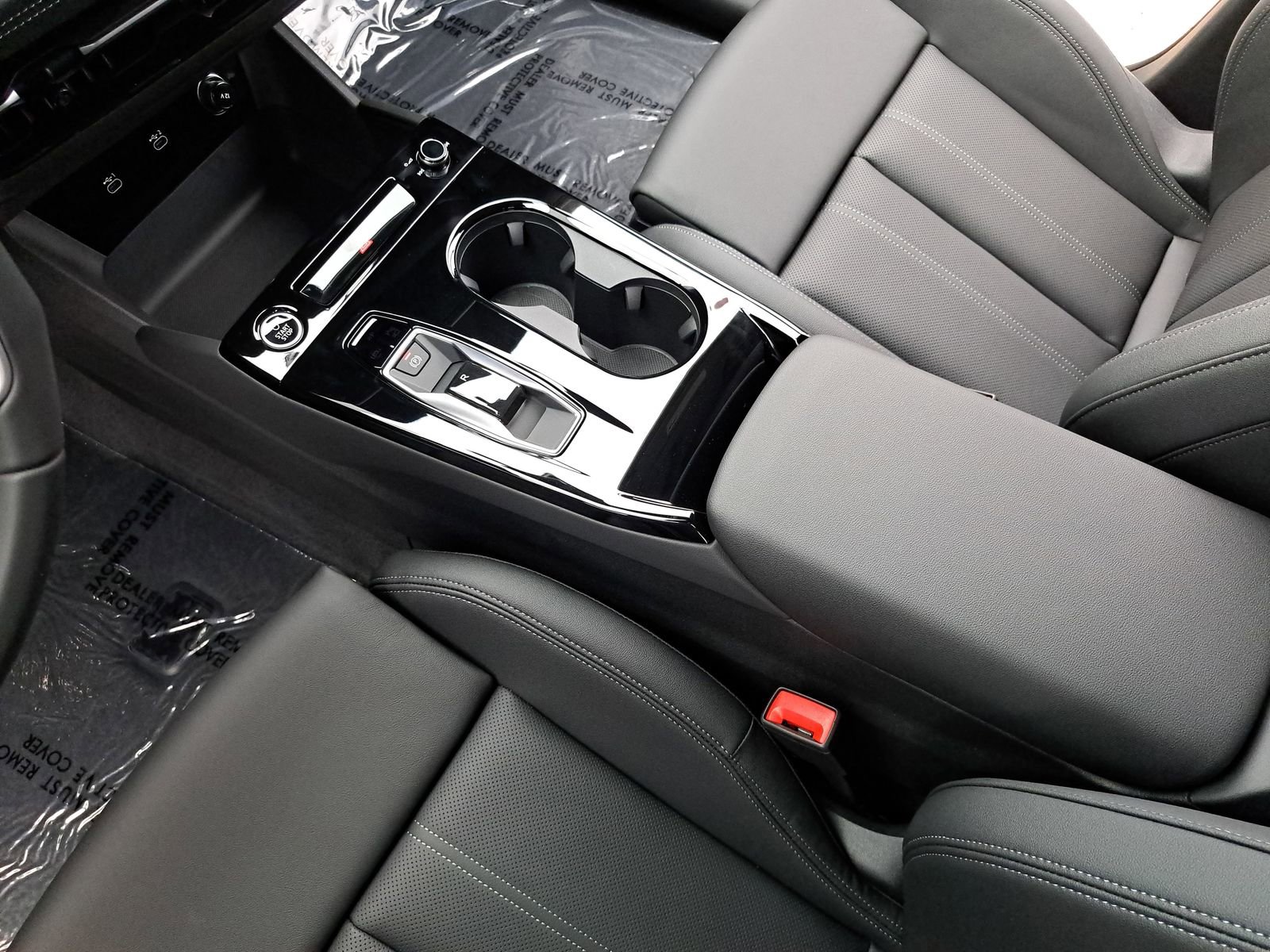 New 2025 Audi Q6 e-tron Premium Plus AWD/4WD image 28