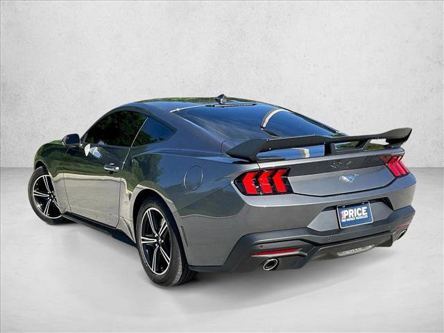 Used 2025 Ford Mustang Coupe RWD image 12