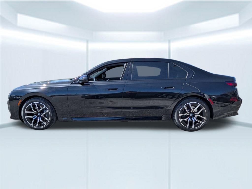 Used 2024 BMW 740i xDrive video 2