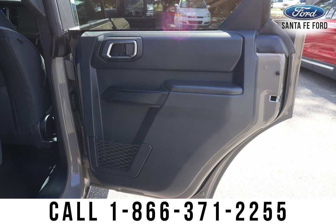 Used 2025 Ford Bronco Big Bend image 15