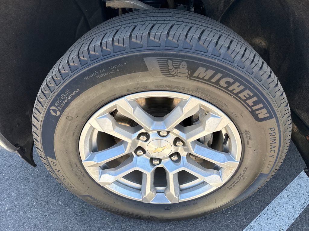 Used 2024 Chevrolet Silverado 1500 LT AWD/4WD image 31