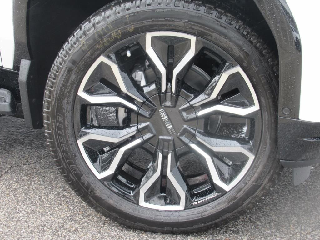 New 2025 GMC Sierra EV Denali image 8