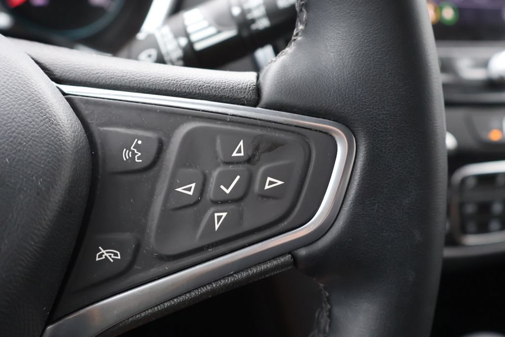 Used 2023 Chevrolet Equinox Premier AWD/4WD image 21