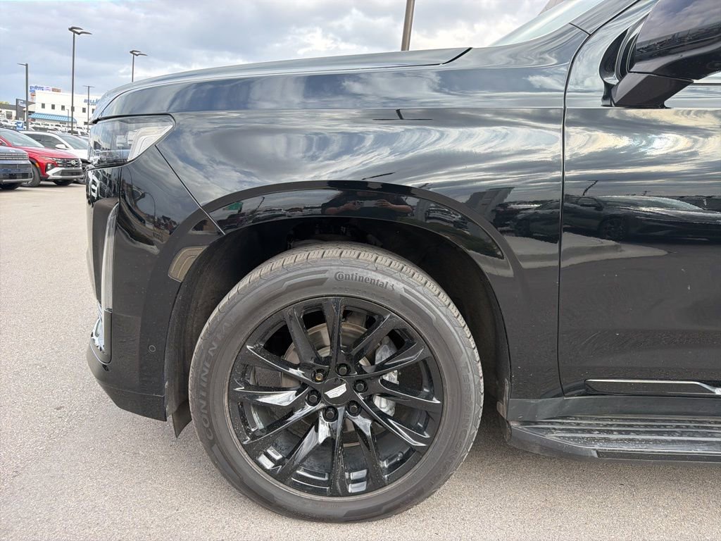 Used 2021 Cadillac Escalade Sport w/ LPO, Illumination Package image 7