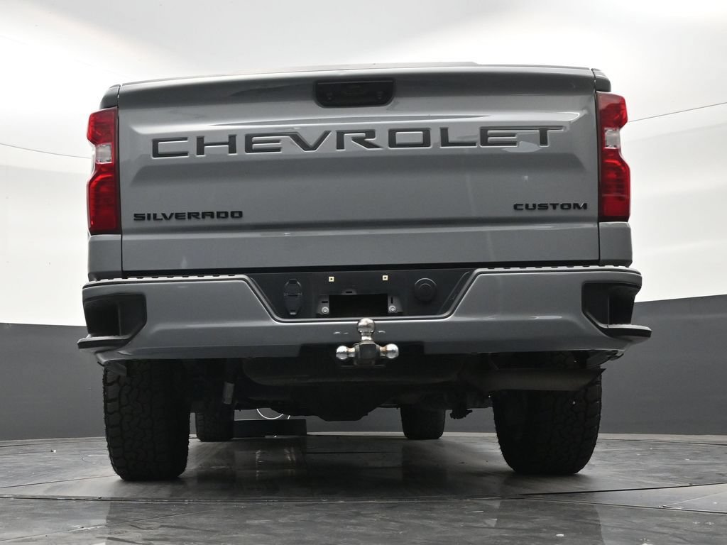 Used 2024 Chevrolet Silverado 1500 Custom w/ Turbomax Blackout Package RWD image 23