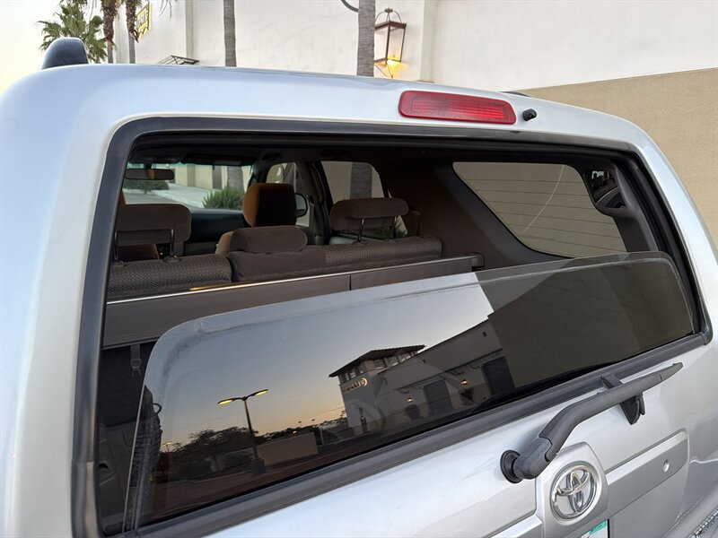 Used 2005 Toyota 4Runner SR5 RWD image 22