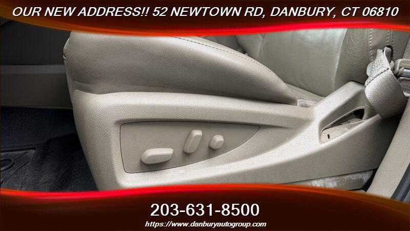 Used 2016 GMC Yukon SLT w/ Open Road Package RWD image 12