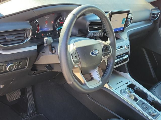 Used 2023 Ford Explorer XLT w/ Equipment Group 202A AWD/4WD image 7