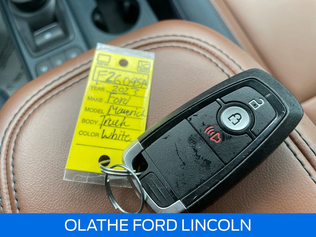 Used 2023 Ford Maverick Lariat w/ Lariat Luxury Package image 11