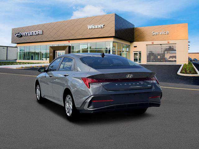New 2026 Hyundai Elantra Blue image 5