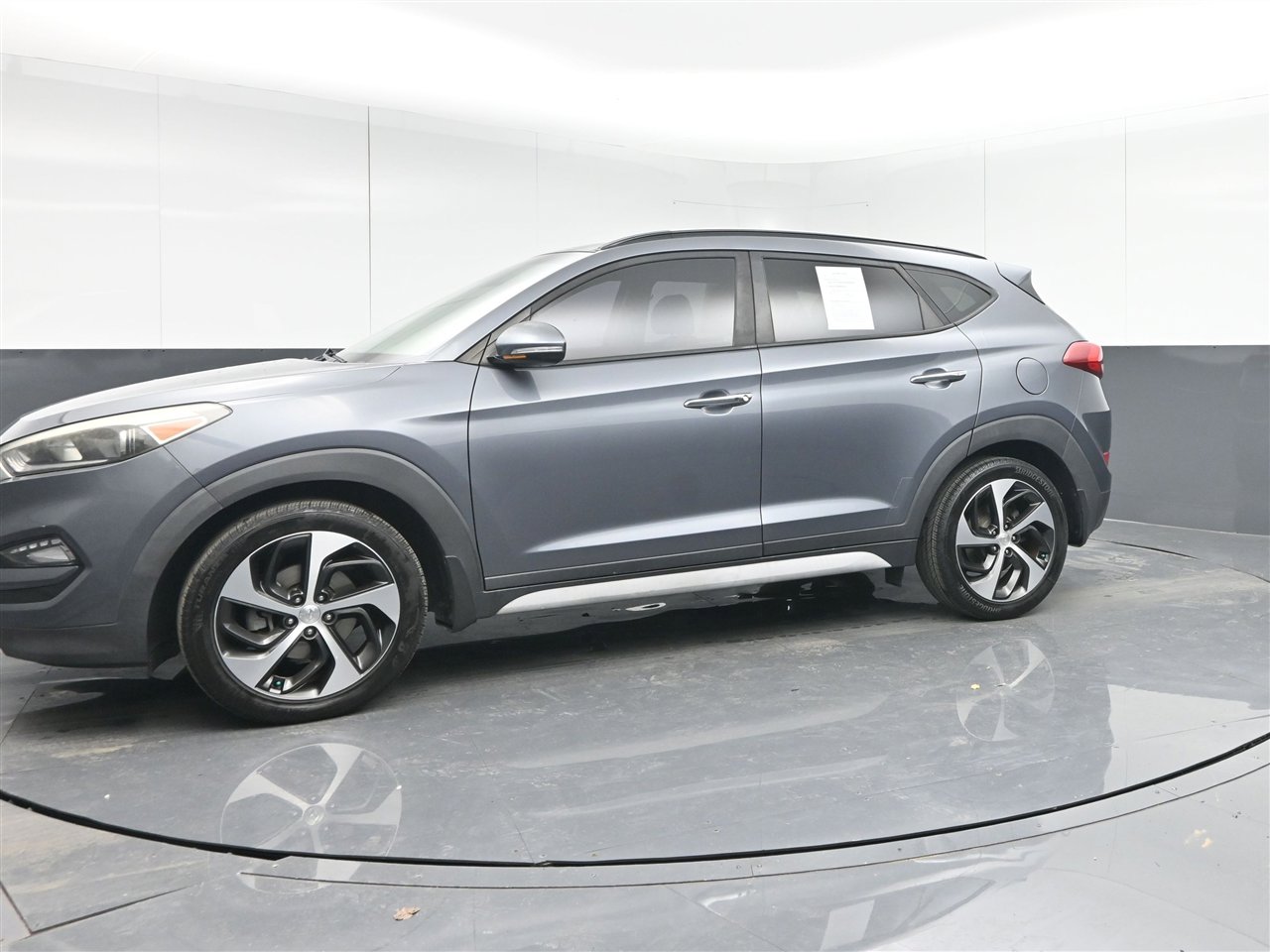 Used 2017 Hyundai Tucson Limited w/ Limited Ultimate Package 03 image 8