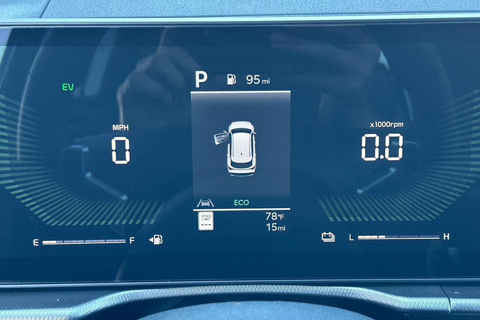 New 2027 Kia Sportage LX FWD image 24