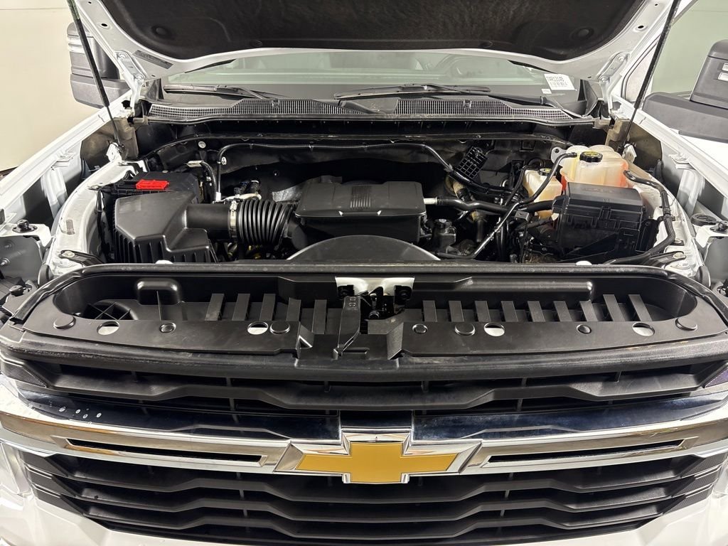 Used 2025 Chevrolet Silverado 2500 LT w/ Convenience Package AWD/4WD image 43