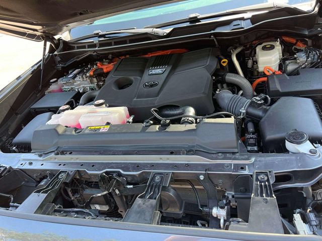 Used 2024 Toyota Sequoia Capstone AWD/4WD image 13