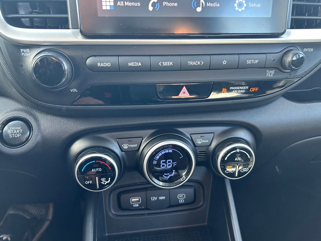 Used 2024 Hyundai Venue SEL image 14