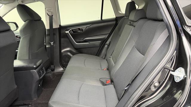 Used 2024 Toyota RAV4 LE FWD image 17