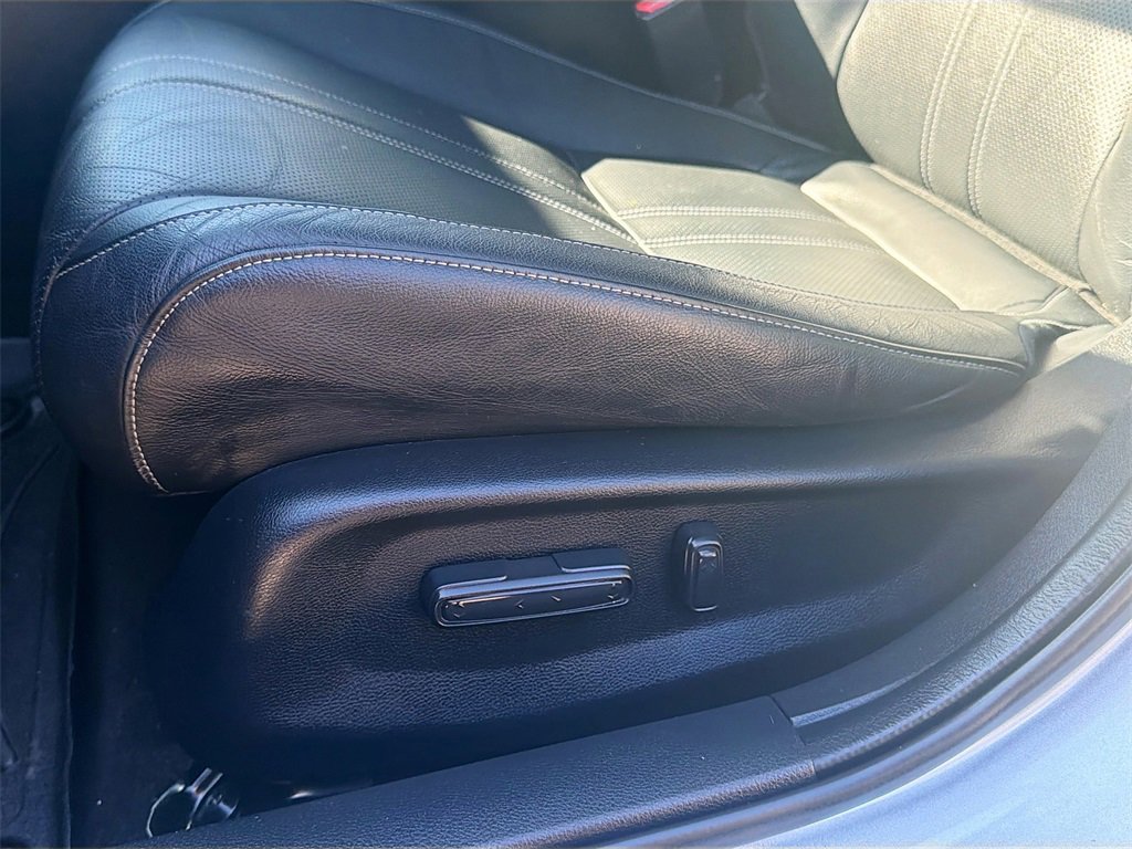 Used 2019 Honda Insight Touring image 22