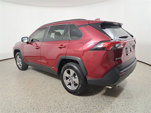 Used 2022 Toyota RAV4 LE image 7