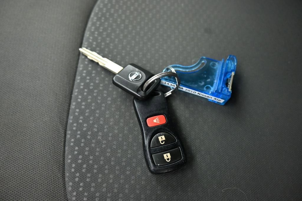 Used 2010 Nissan Xterra X AWD/4WD image 35