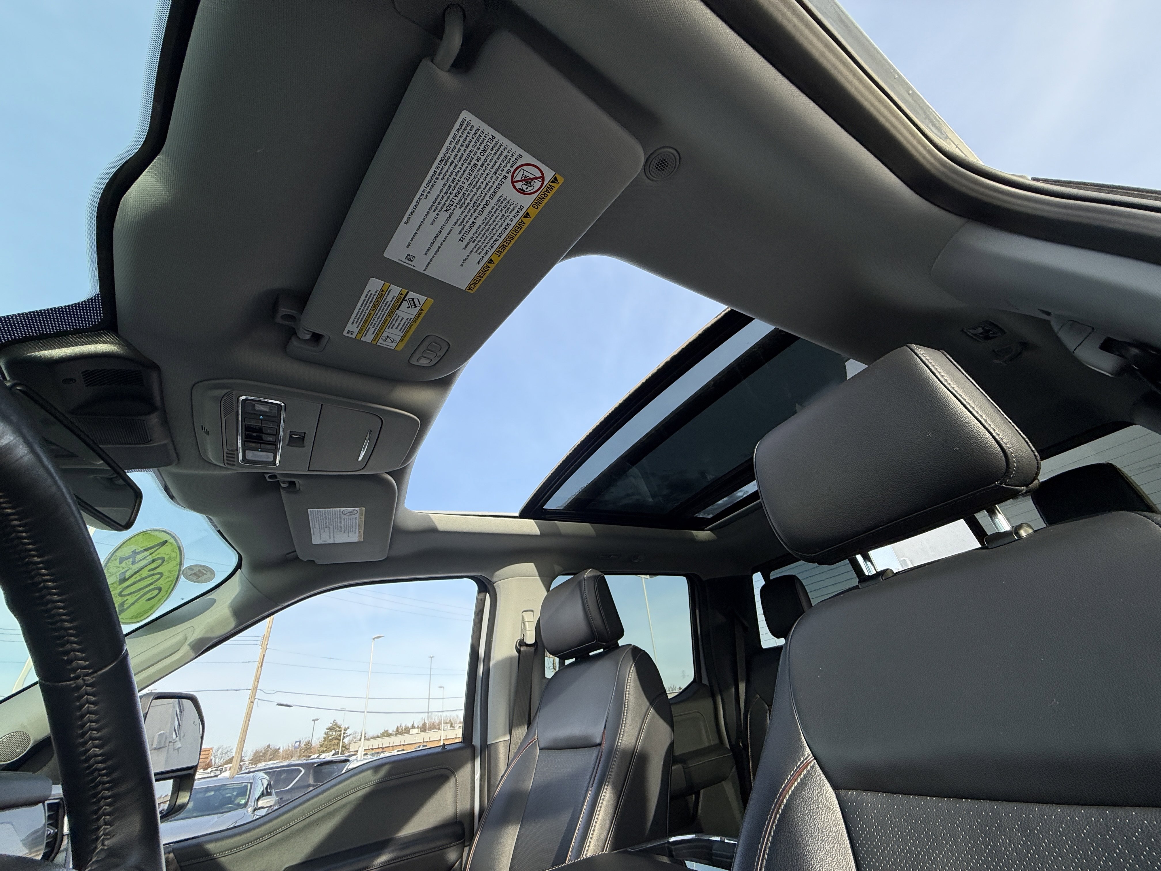 Used 2024 Ford F250 Lariat w/ Black Appearance Package image 17