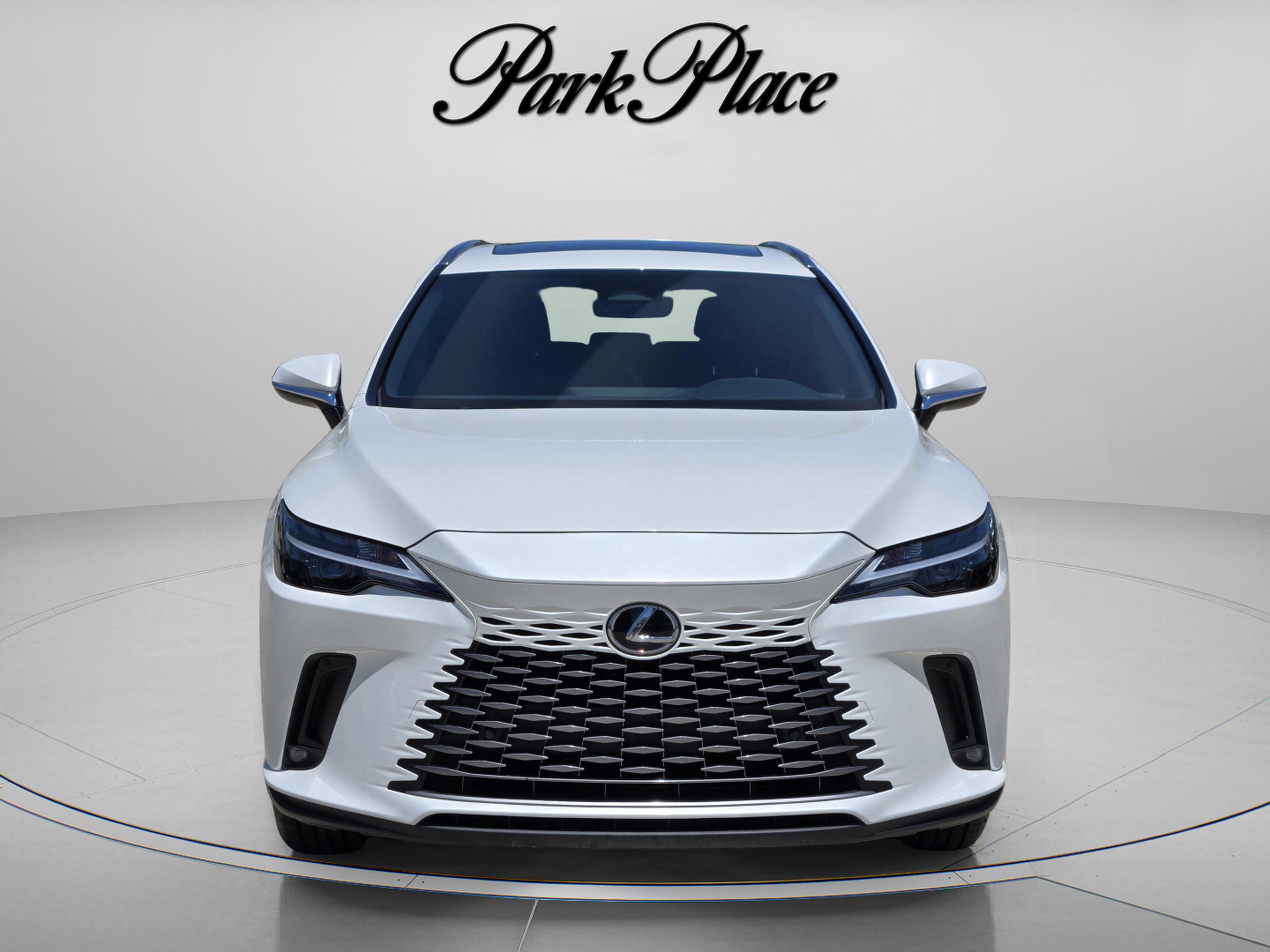 Used 2024 Lexus RX 350 Premium w/ Accessory Package (Z1) FWD image 8