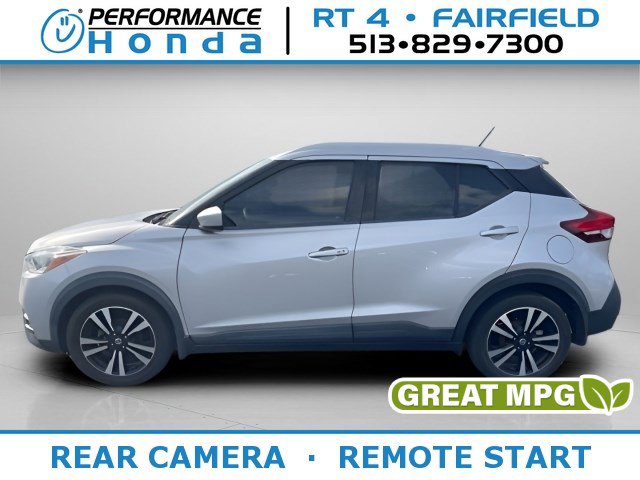 Used 2018 Nissan Kicks SV image 1