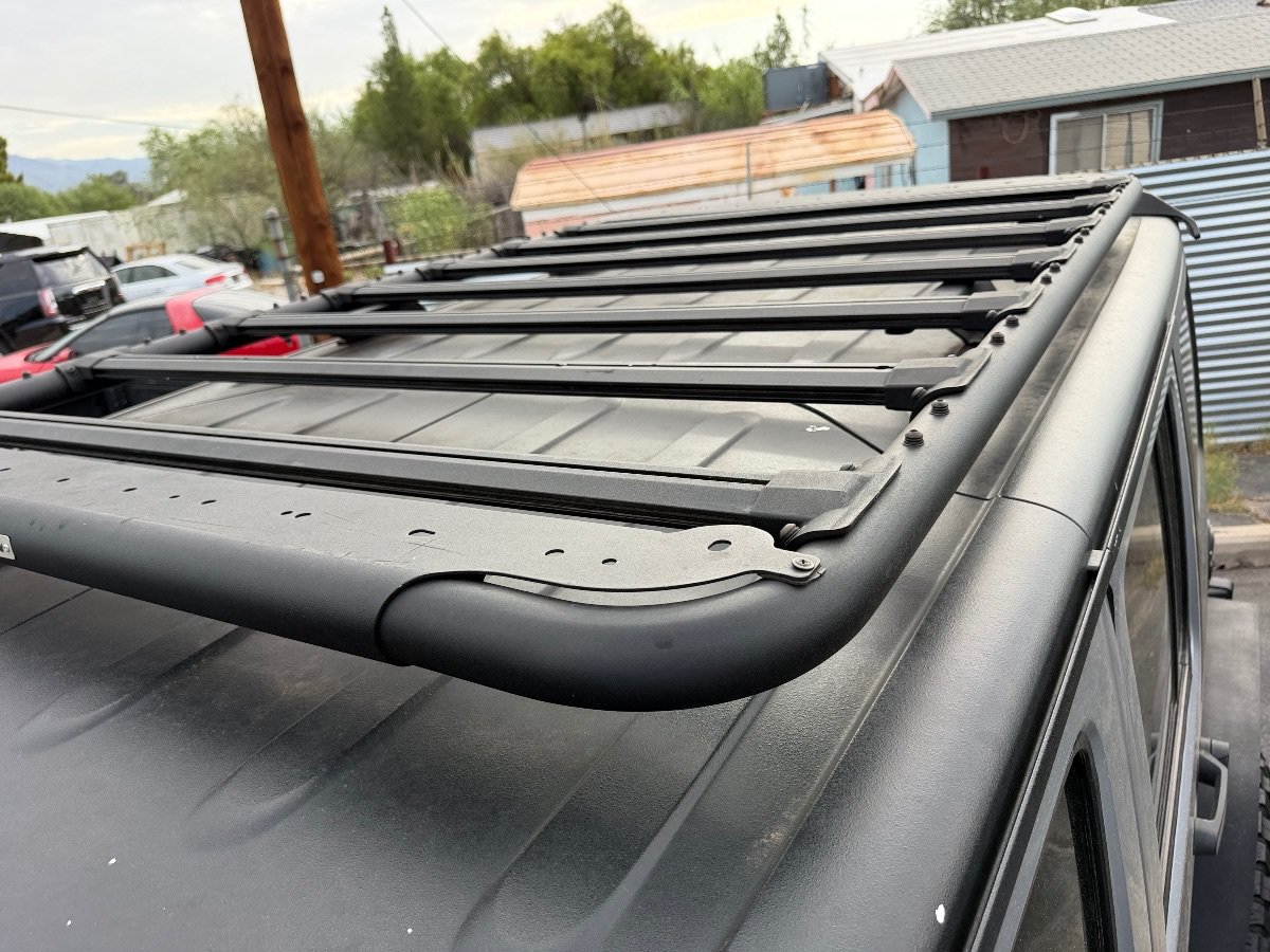 Used 2018 Jeep Wrangler Unlimited Sahara w/ Connectivity Group AWD/4WD image 65