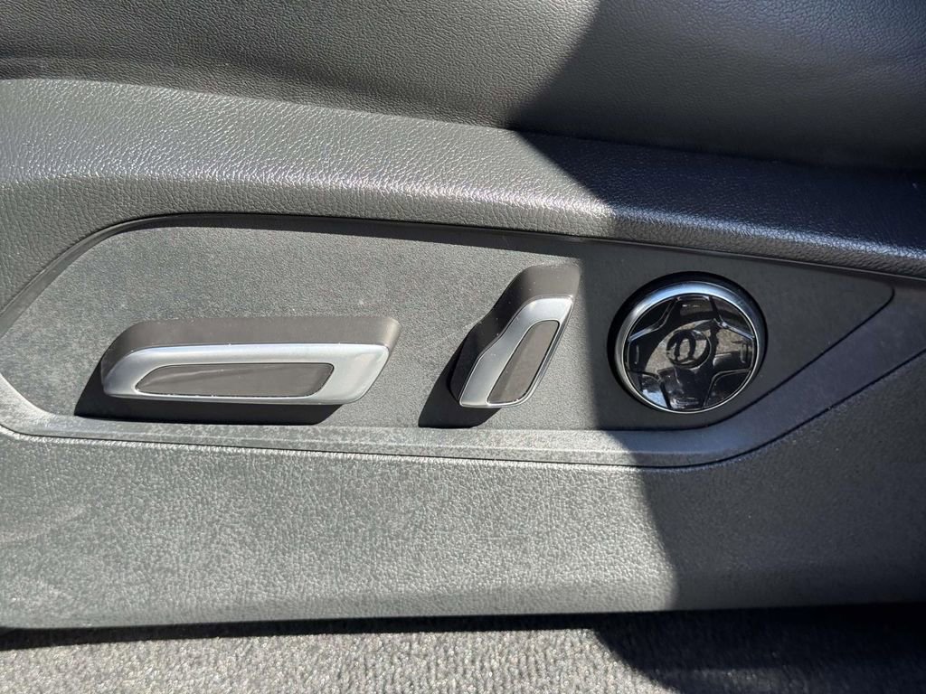 Certified 2023 Acura MDX SH-AWD w/ Technology Package image 18