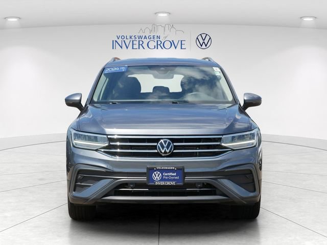 Certified 2024 Volkswagen Tiguan SE AWD/4WD image 2
